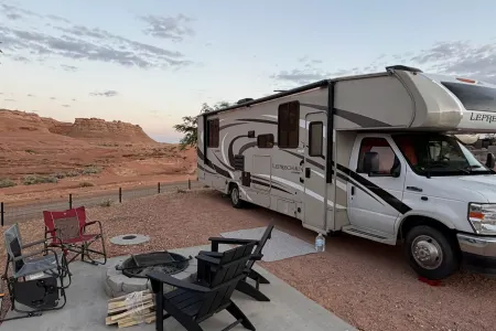 Family Fun-mobile - 2021 Coachmen Leprechaun 319MB 32 Foot Class C