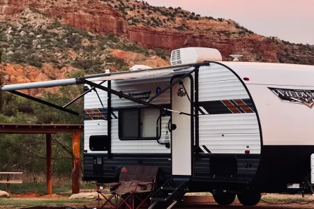 Easy Tow Lightweight 2021 Forest River Wildwood X-Lite