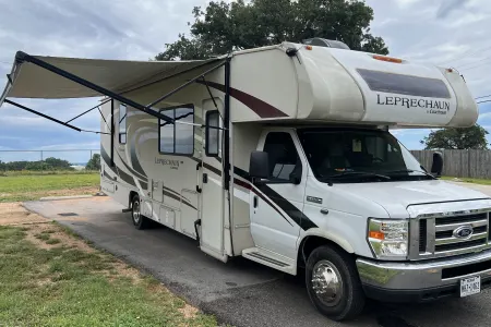 Coachmen Leprechaun