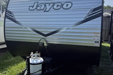 "Deja Vu" - EASY TOW - 2025 Jayco Jay Flight SLX - Sleeps 6-8