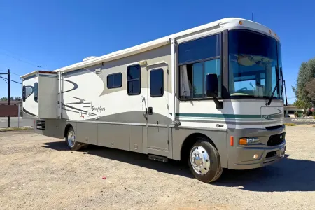 Family Camping Made Easy – Itasca Sunfly 39’