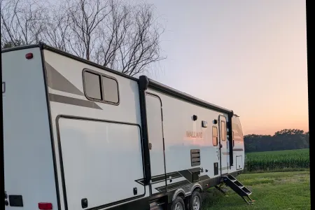 Family-Ready 2022 Mallard M32 | Bunkhouse | Outdoor Kitchen | Pet Friendly!
