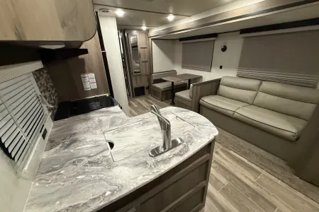 Family Bunkhouse | 2021 Gulf Stream Ameri-Lite 274 QB