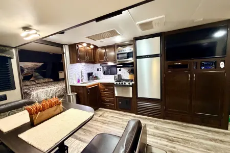 2018 Jayco Jay Flight 28BHS SUPER CLEAN!