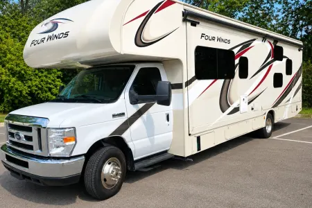2020 Thor Four Winds 31E Family Bunkhouse RV