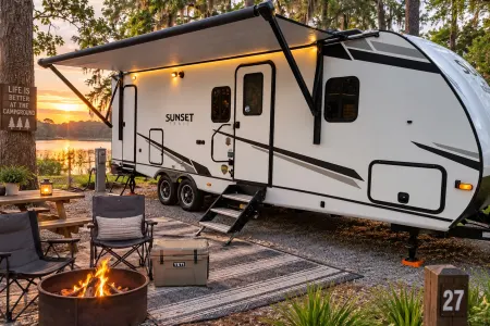 2022 Crossroads RV Sunset Trail Super Lite