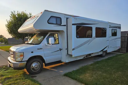 Family Friendly comfy renovated RV