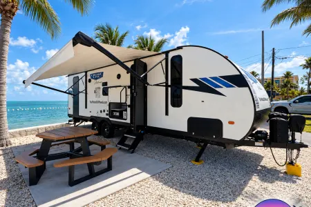 "YHOW" MEET BIGGIE OUR BEACHY RV