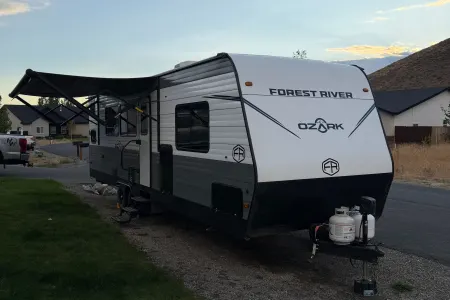 Sawtooth Family Basecamp