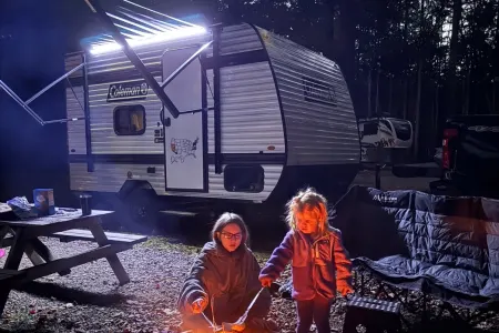 Lightweight SUV-Towable Camper | Sleeps 4