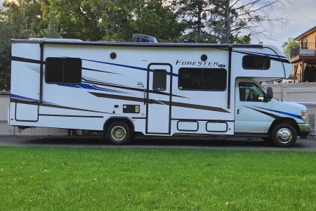 The SolMaya Escape: Your Home on the Road