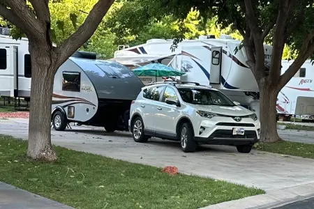 EZ lightweight tow--Cozy getaway on wheels