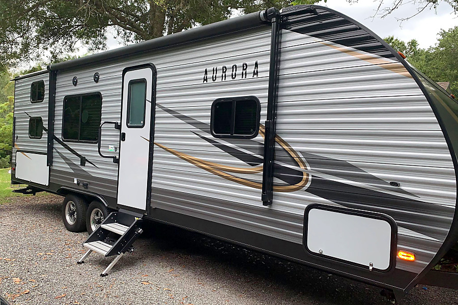 THE AURORA 26BH Happy Camper Rentals