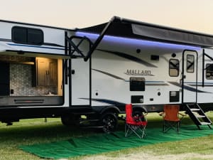 2019 Fleetwood Discovery Rv Rentals Dallas Southwest Rv Rentals Luxury Rv Rentals In Dallas Ft Worth With Unlimited Mileage