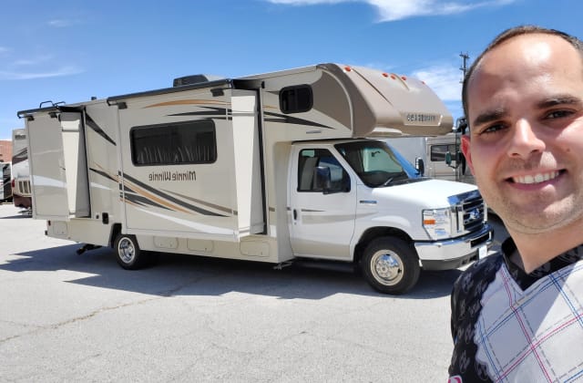 Breeze! Quick Response - 26ft Winnebago Minnie Winnie