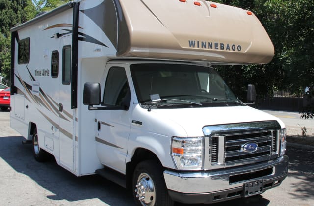 Caribbean! Quick Response - 24ft Winnebago Minnie Winnie