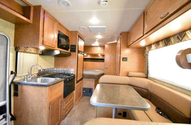 Morgan! Quick Response - 24ft Winnebago Minnie Winnie