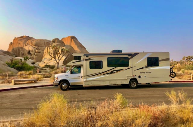 Poseidon! Quick Response - 31ft Winnebago Minnie Winnie