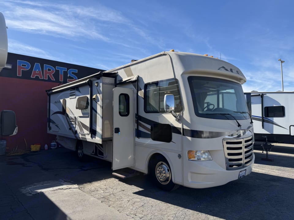 A.C.E. Your Road Trip · 2015 Class A rental RV
