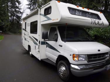 2001 Fleetwood Tioga Class C rental in Redmond, WA