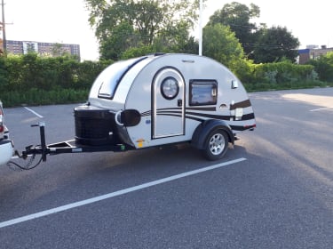 2016 Little Guy Silver Shadow Travel trailer rental in Ancaster, ON