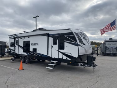 2020 Heartland Torque Toy hauler rental in Arnold, MO