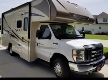 2018 Winnebago Minnie Winnie Class C rental in Raleigh, NC