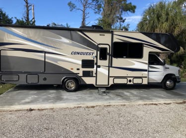 2020 Gulf Stream Conquest Class C rental in Apopka, FL