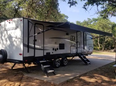 2020 Forest River Alpha Wolf Travel trailer rental in Cyril, OK