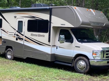 2017 Winnebago Minnie Winnie Class C rental in Rutledge, PA