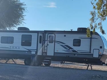 2022 Palomino Puma 31-RLQS Travel trailer rental in MOHAVE VALLEY, AZ