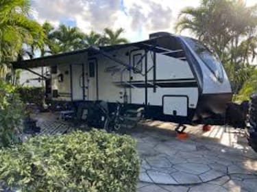 2022 Grand Design Imagine Travel trailer rental in St. Clair, MI