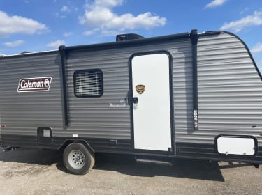 2022 Coleman Lantern 17B Travel trailer rental in Hamilton, ON