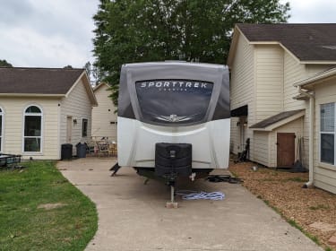 2021 Sport Trek Touring Travel trailer rental in Montgomery, TX