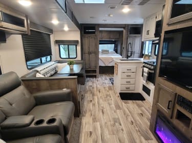 2021 Venture ST332VBH Travel trailer rental in Citrus Springs, FL