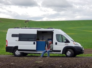 2021 Dodge Promaster 2500 Camper van rental in Seattle, WA