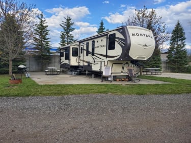 2017 Keystone RV Montana Fifth-wheel rental in Ortonville, MI