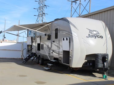 2019 Jayco 284BHOK Travel trailer rental in Bellevue, NE