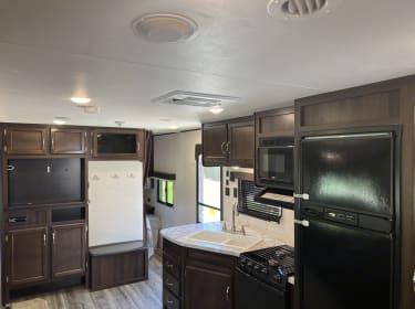 2018 Jayco Jay Flight SLX Travel trailer rental in Winchester, CA