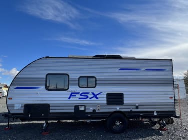 2020 Forest River Salem Toy hauler rental in Moxee, WA