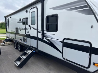 2022 Jayco Jay Feather Travel trailer rental in Montgomery, TX