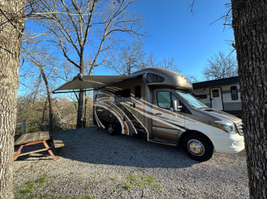 2018 Thor Synergy Class C rental in Seabrook, TX