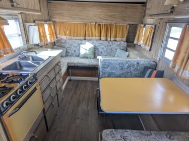 1978 Coachmen Cadet Travel trailer Rental in Sandy, UT | Outdoorsy