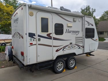 2010 Sunnybrook Harmony Travel trailer rental in Wheat Ridge, CO