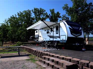 2022 Cruiser RV Radiance Travel trailer rental in Ozark, MO