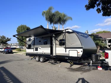 2021 Aspen Trail Aspen Trail Trailer Travel trailer rental in Placentia, CA