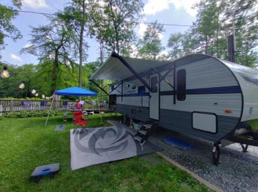 2021 Gulf Stream Kingsport Travel trailer rental in Lebanon, PA