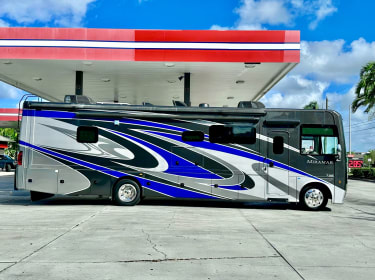 2021 Thor Miramar Class A rental in Southwest Ranches, FL