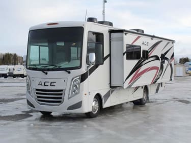 2023 Thor Motor Coach ace Class A rental in Sainte-Hélène-de-Bagot, QC