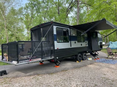 2022 Forest River Cherokee Grey Wolf Travel trailer rental in Wright City, MO